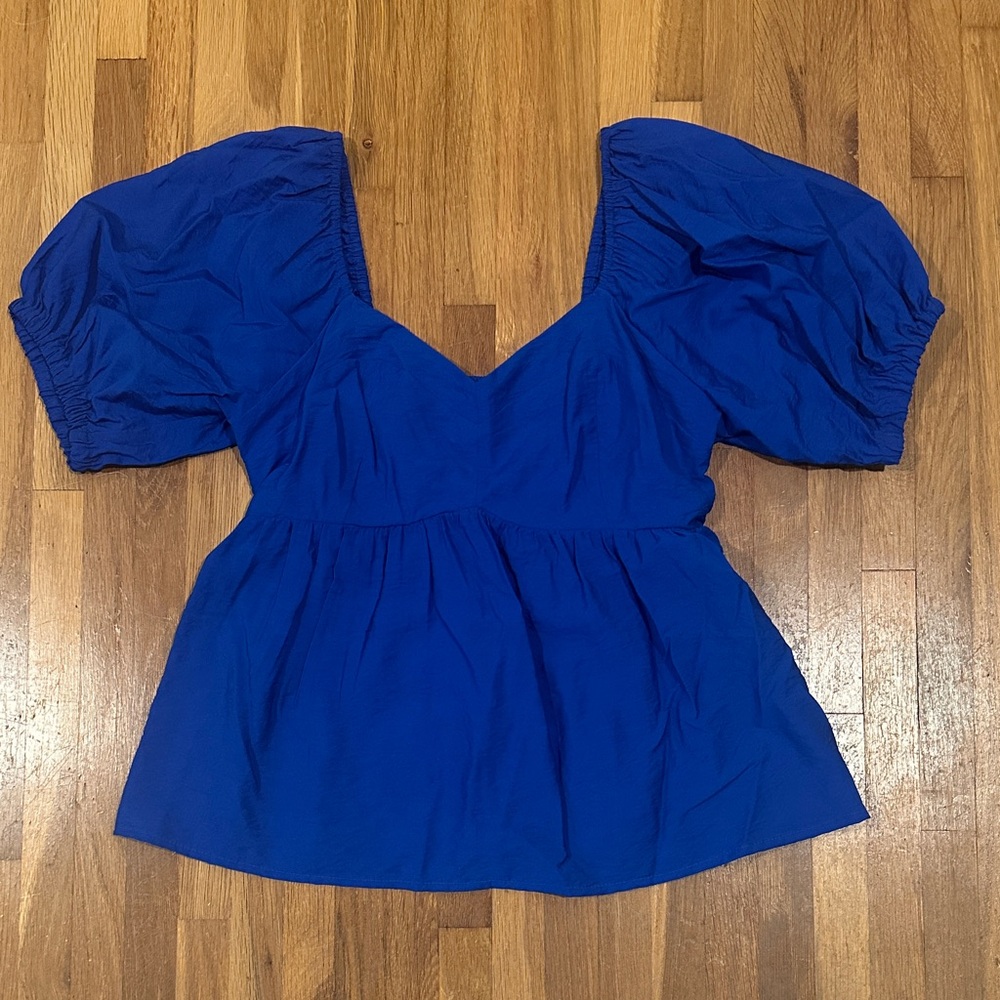 *last chance* Nine West | Women’s Elegant Blue Puff Sleeve Top